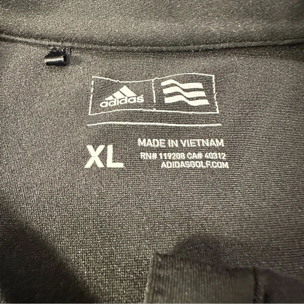 adidas classic black